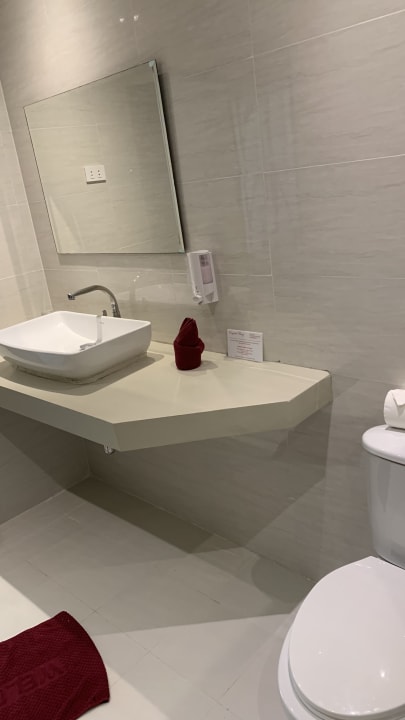 Zimmer Crystal Bay Yacht Club Beach Resort