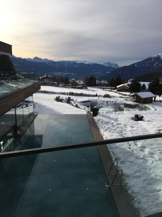 Pool SONNENBERG | Panorama Dolomites Wellbeing
