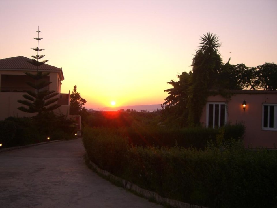 Sonnenuntergang im Hotel Hotel Astra Village