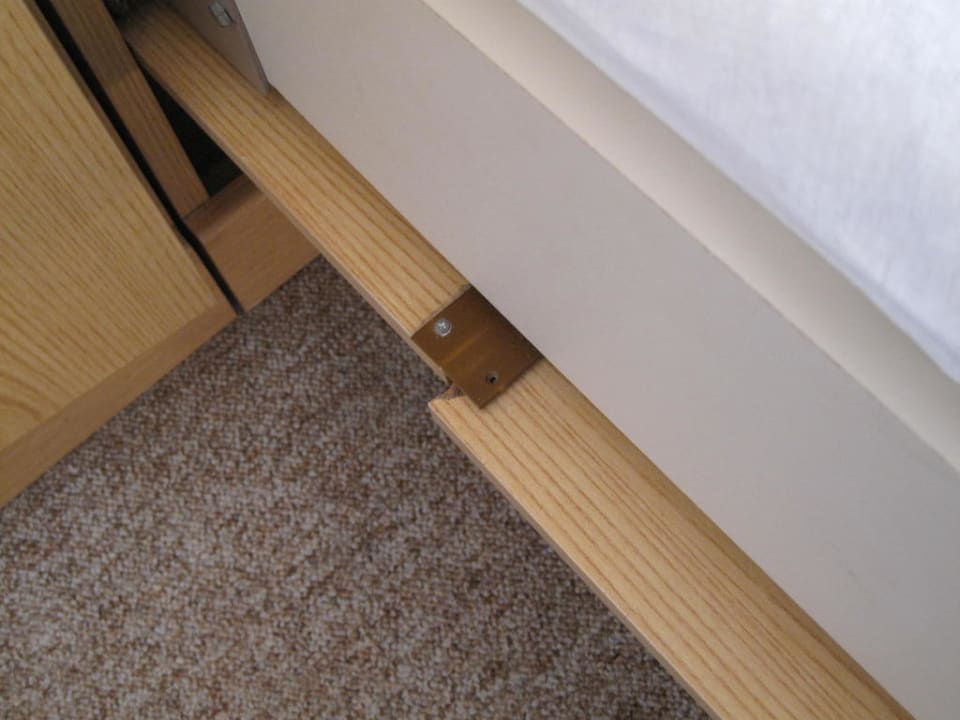 Fehlende Verbindungschraube Pension Haus Paulsen