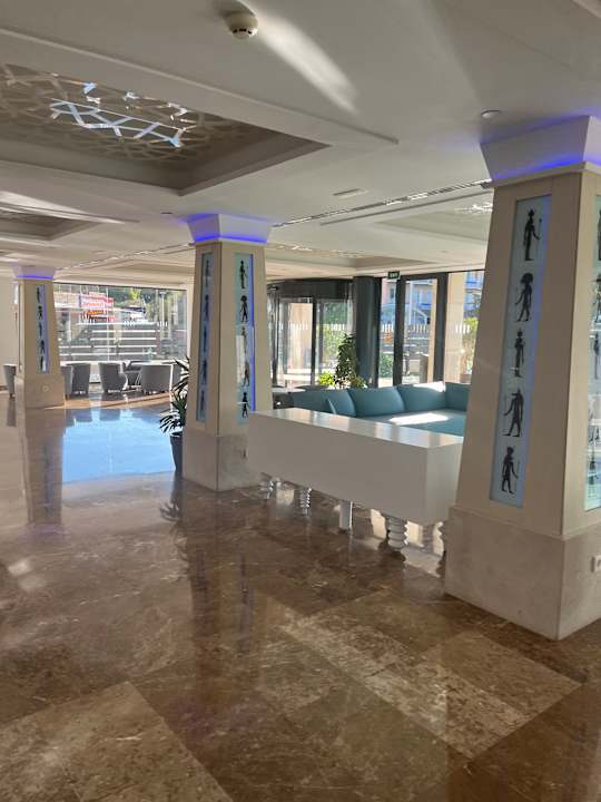 Lobby Hotel Luxor