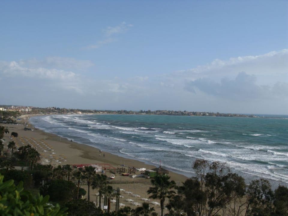 Blick auf den Strand bis Side PALOMA Perissia