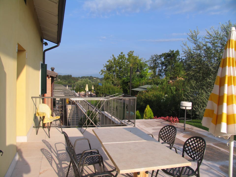 Terrasse vor unseren Zimmern Agriturismo Le Tese