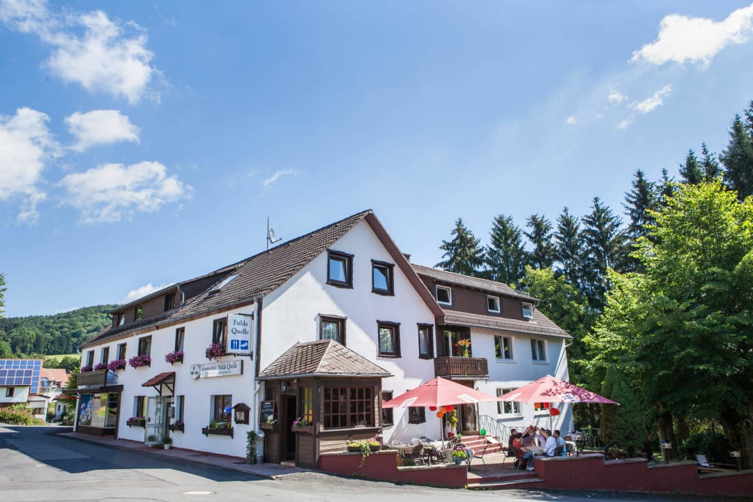 Hotelansicht Gästehaus Fuldaquelle
