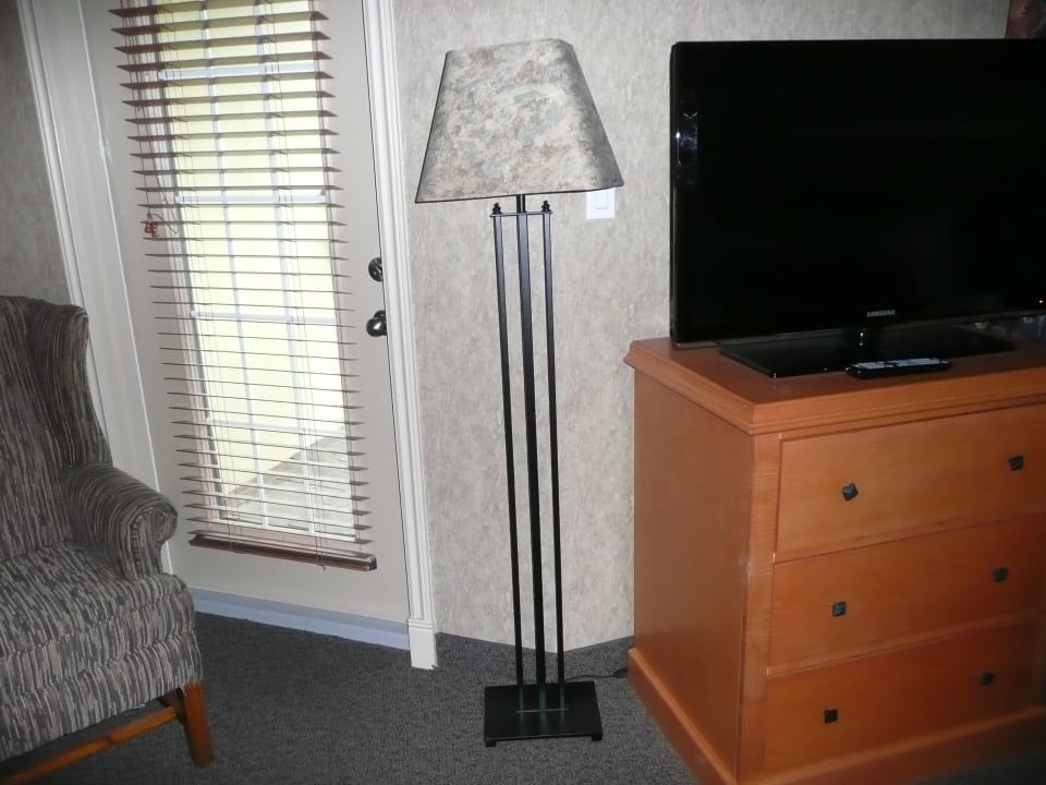 Fernseher RAMADA Inn & Suites Penticton