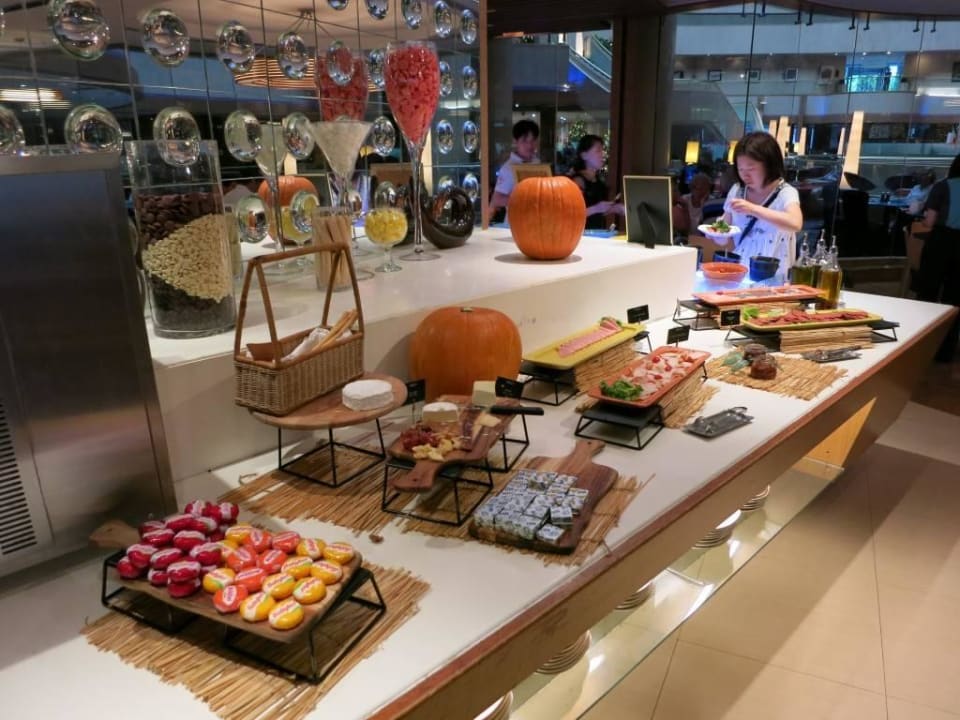 "besseres" Frühstück Parkroyal Collection Marina Bay