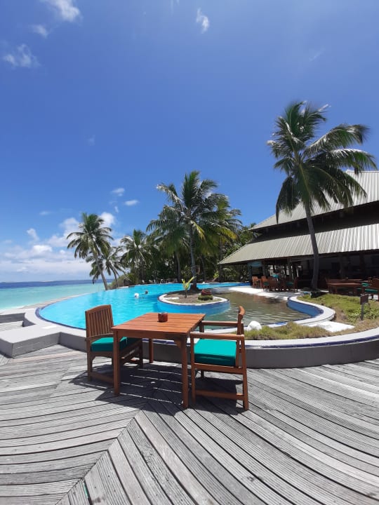 Pool Filitheyo Island Resort