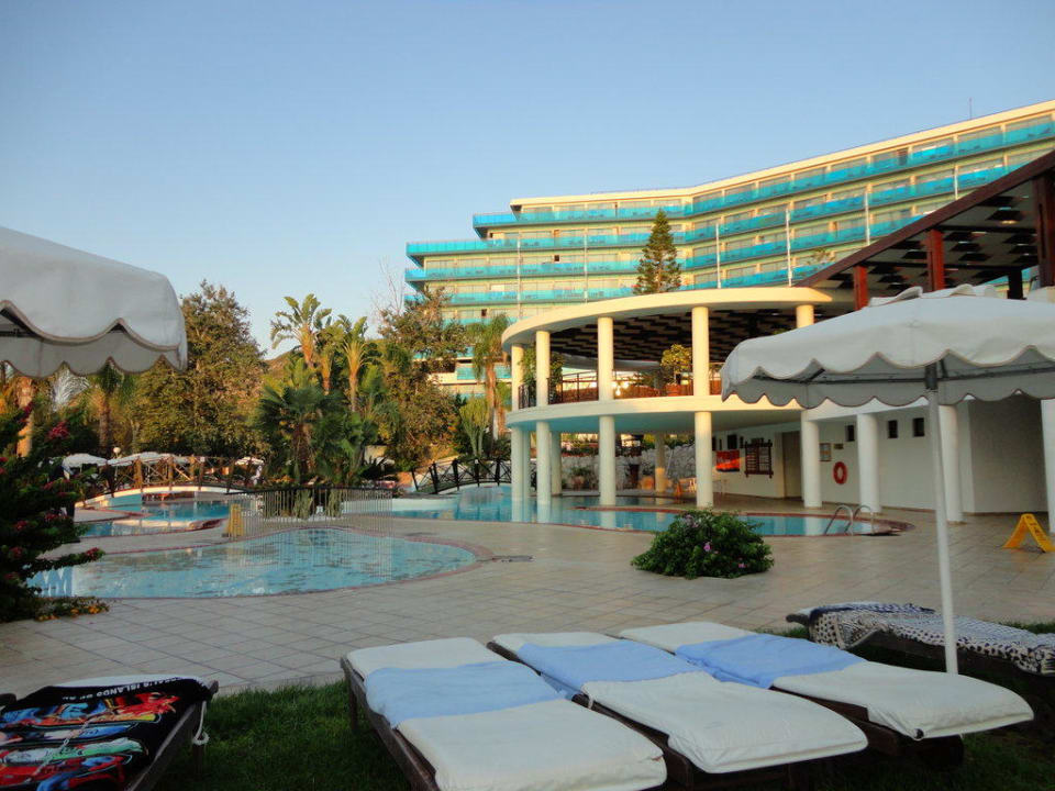 Poolanlage Hotel Calypso Beach