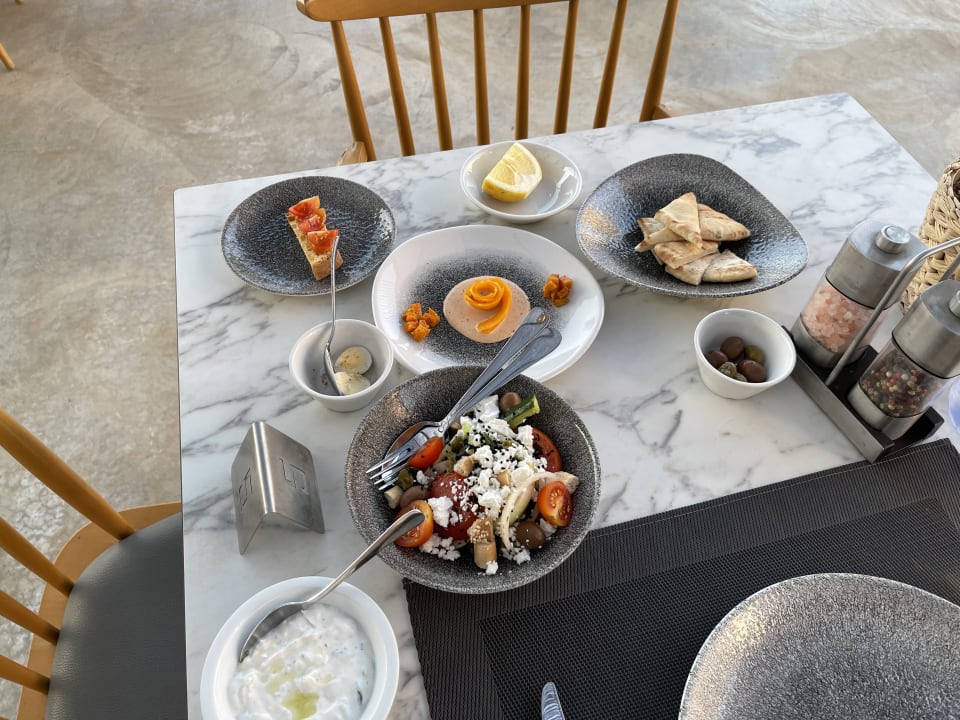 Gastro Crystal Springs Beach Hotel