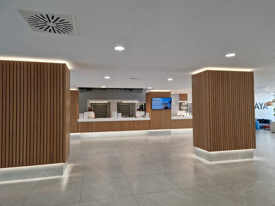 Lobby Hotel Vibra Beverly Playa