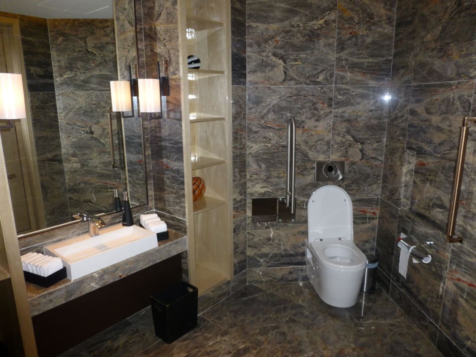 Toilette im Ritz-Carlton Club Hotel The Ritz-Carlton Hongkong