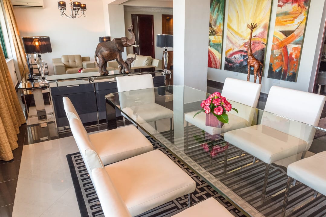 Zimmer Delta Hotels by Marriott Dar es Salaam