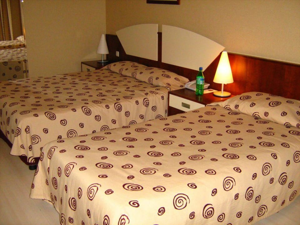 Zimmer für drei Personen Belek Beach Resort Hotel