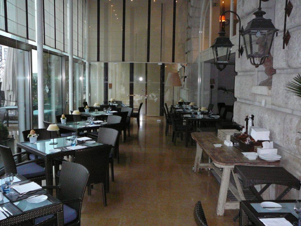 Frühstücksbereich Hotel Lausanne Palace