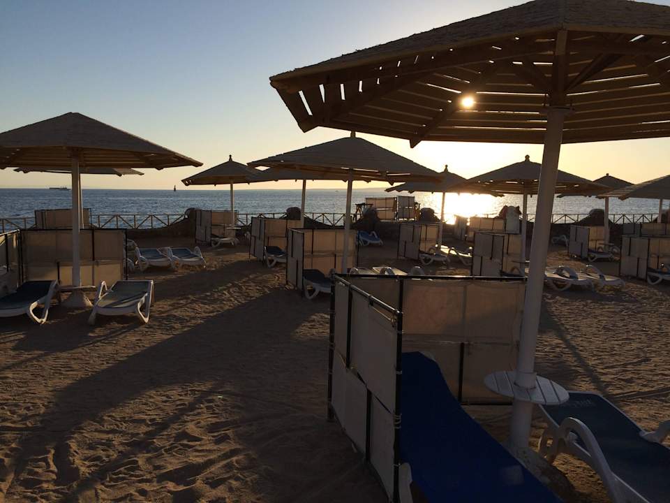 Hotel Strand um ca. 5:30 Uhr Ruhe vor dem Sturm SUNRISE Holidays Resort (Adults Only)