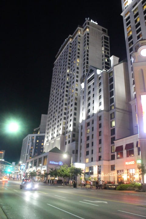 Hotel Hilton Niagara Falls / Fallsview Hotel & Suites