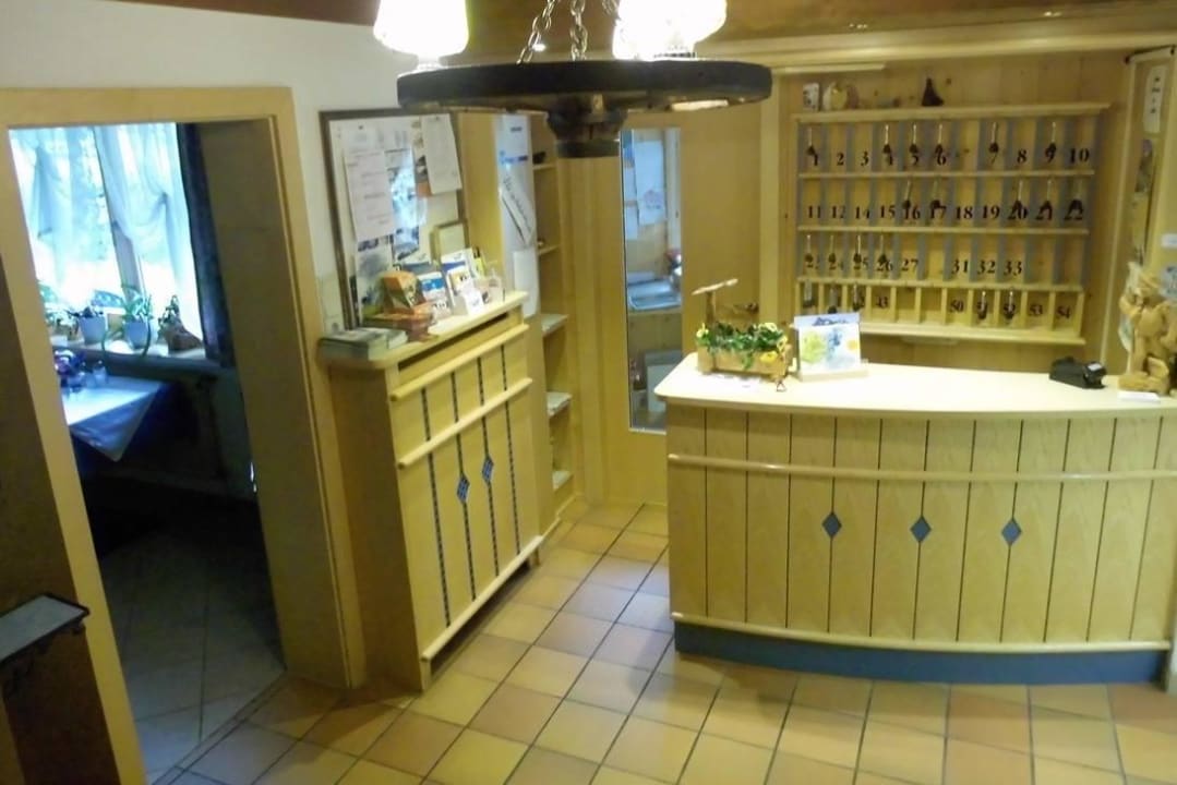 Die kleine Rezeption des Hotels. Familiengasthof Schranz
