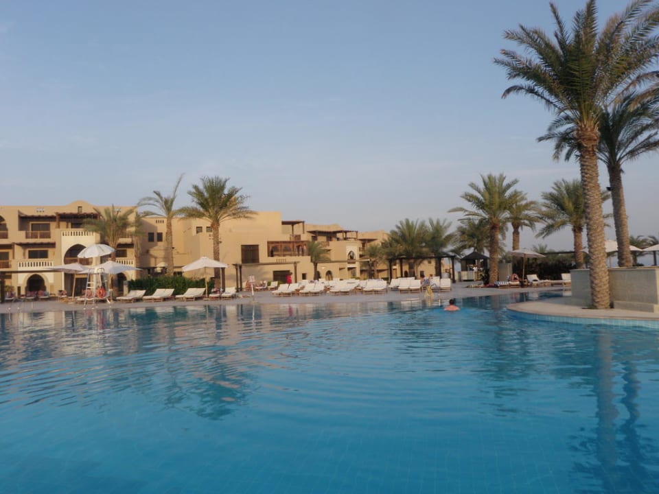 Pool Miramar Al Aqah Beach Resort