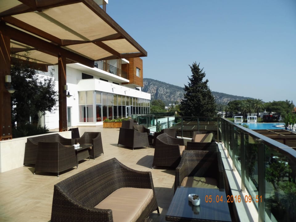 Mit Blick auf Gartenanlage und Meer TUI MAGIC LIFE Beldibi +16