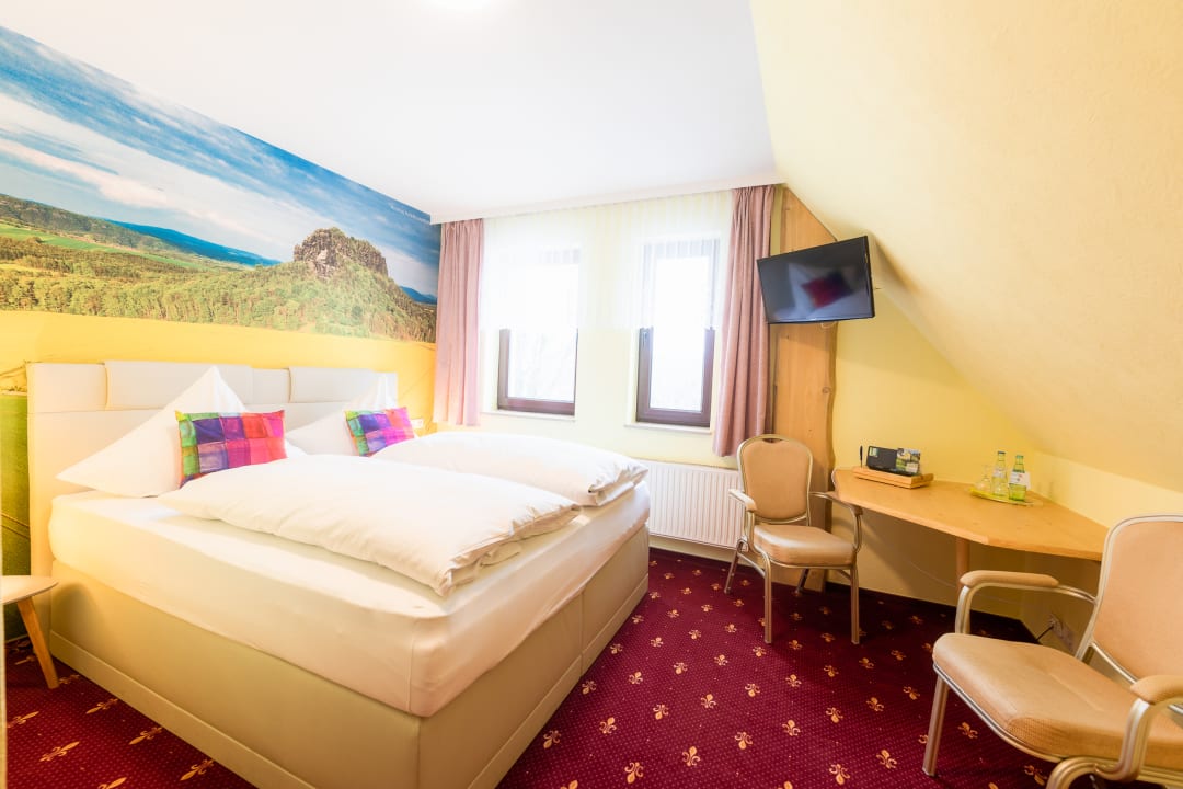Zimmer Berghotel Talblick