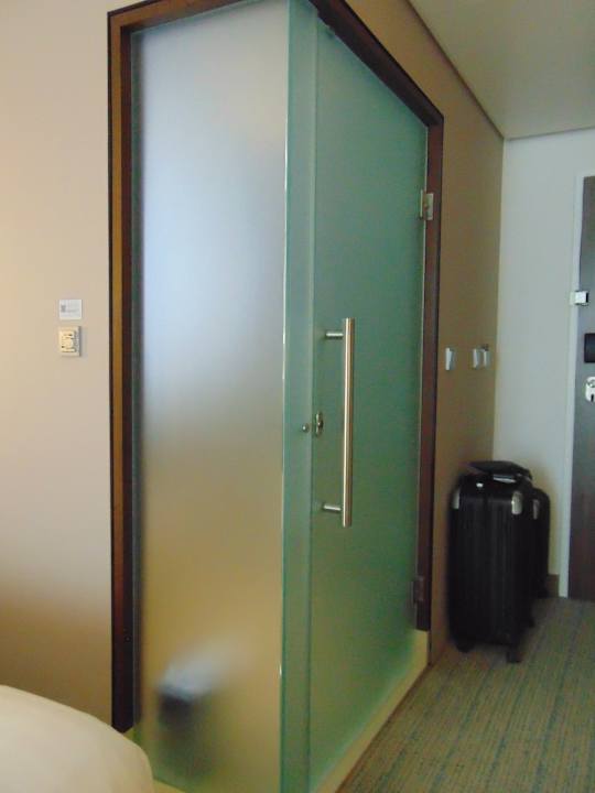 Zimmer Hotel Courtyard by Marriott Cologne