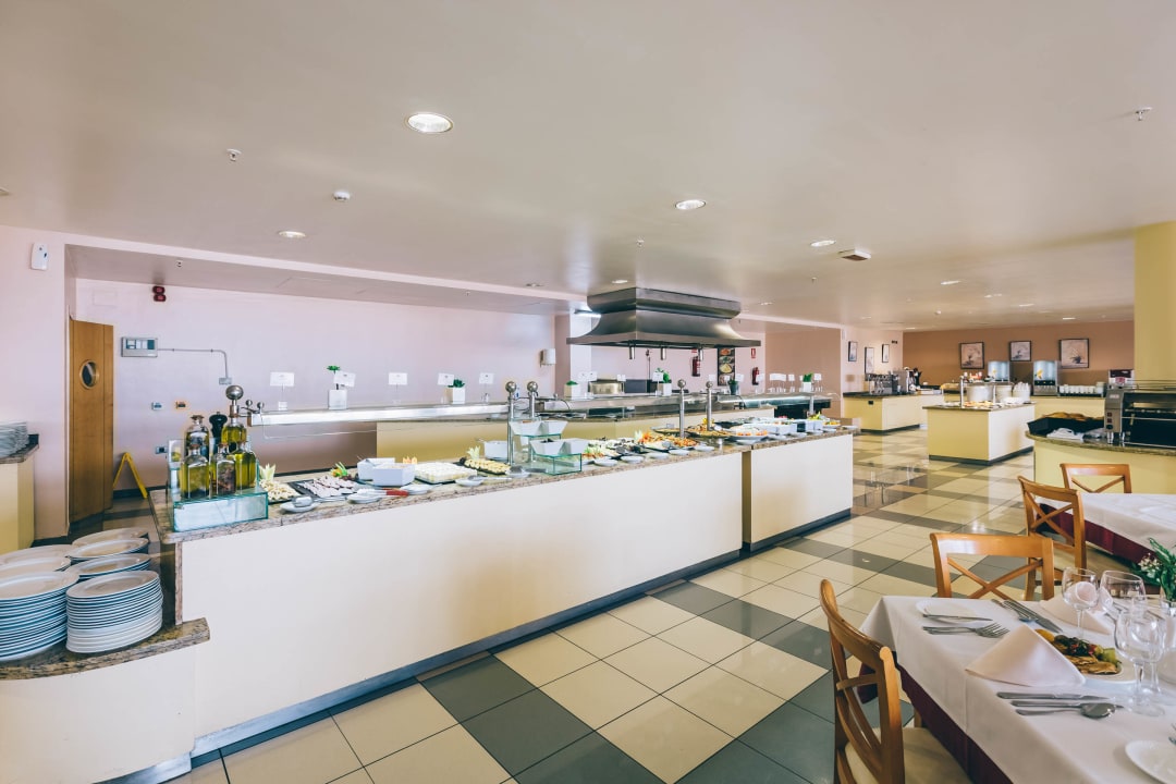 Gastro Grand Muthu Golf Plaza Hotel & Spa