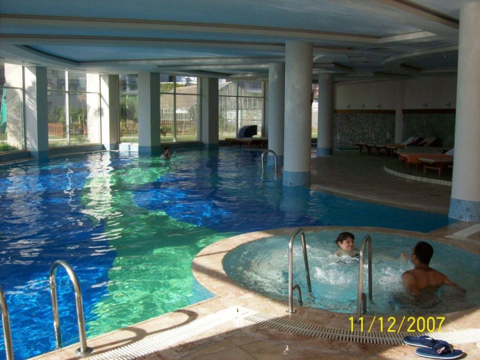 Hallenbad mit Whirlpool Sherwood Exclusive Lara