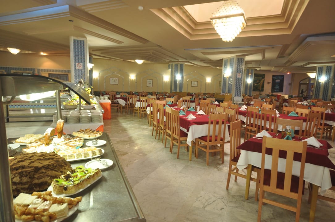 Restaurant  Palmyra Holiday Resort & Spa