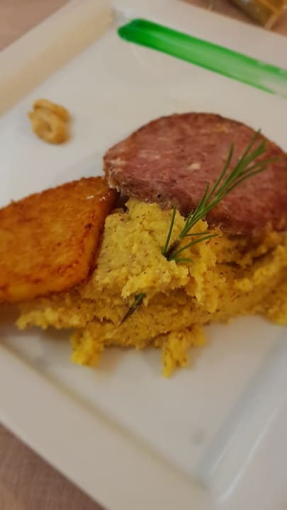 Gastro Hotel Alpine Mugon