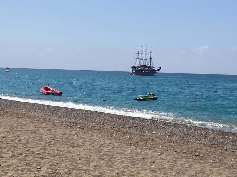 Strand Starlight Resort Hotel