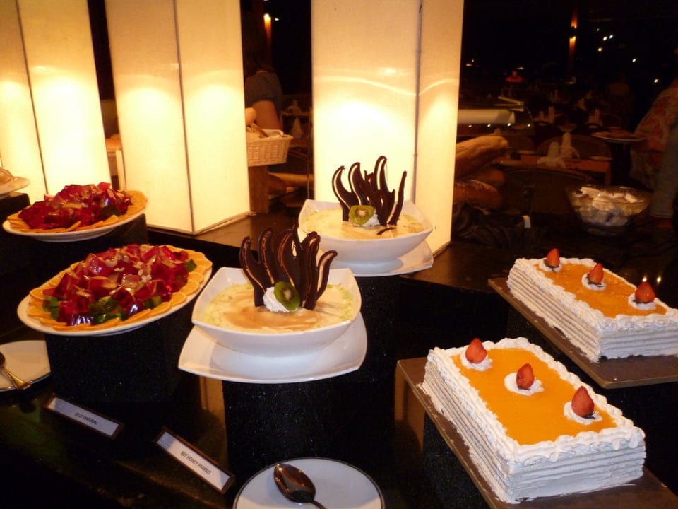 Main-Restaurant, Nachspeise Adaaran Select Meedhupparu Island Resort - Premium All Inclusive