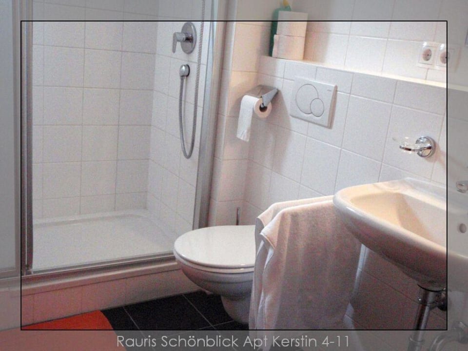 Bad 2 mit Dusche Schönblick Mountain Resort & Spa - Das Original!