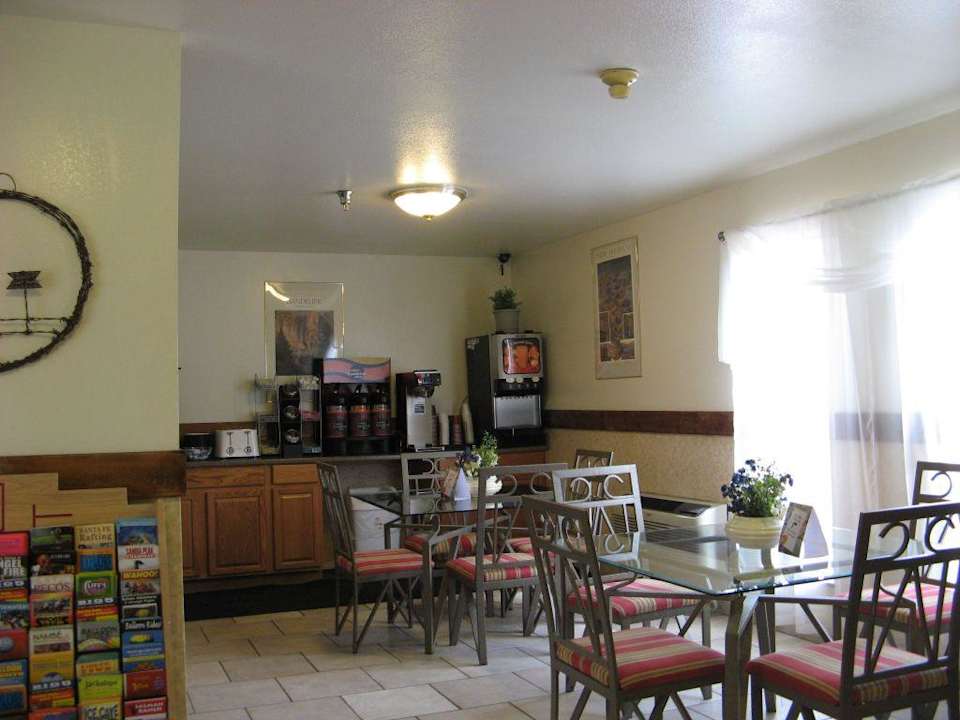 Comfort Inn in Espanola, New Mexico Hotel Comfort Inn Espanola