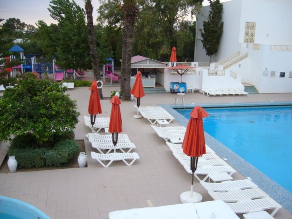 Poolanlage The Orangers Beach Resort and Bungalows