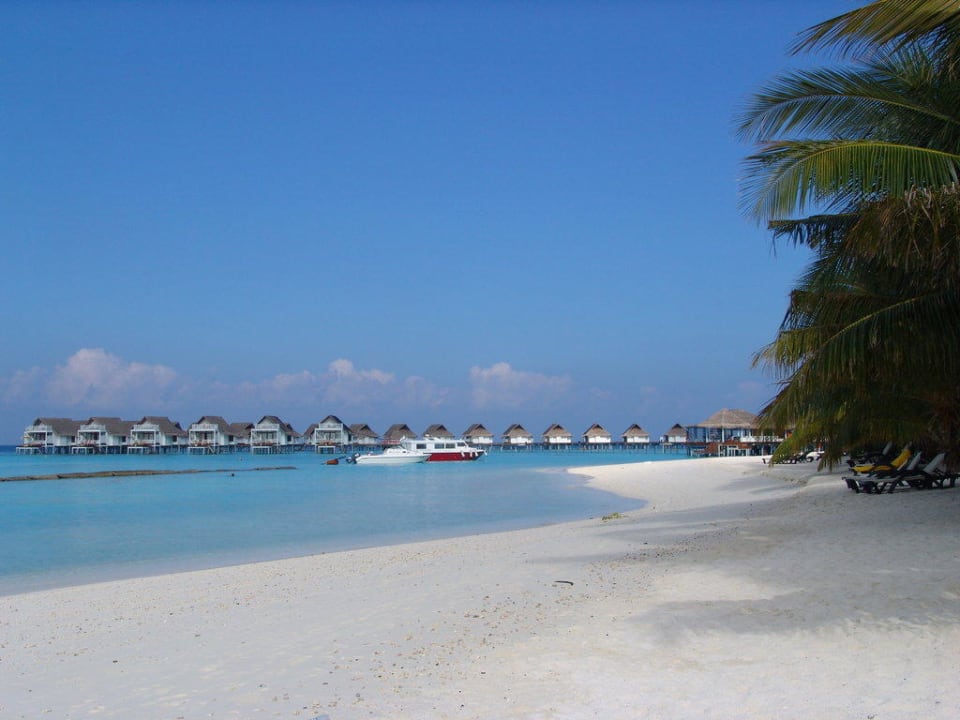 Strand Machchafushi Island Resort & Spa Maldives, The Centara Collection