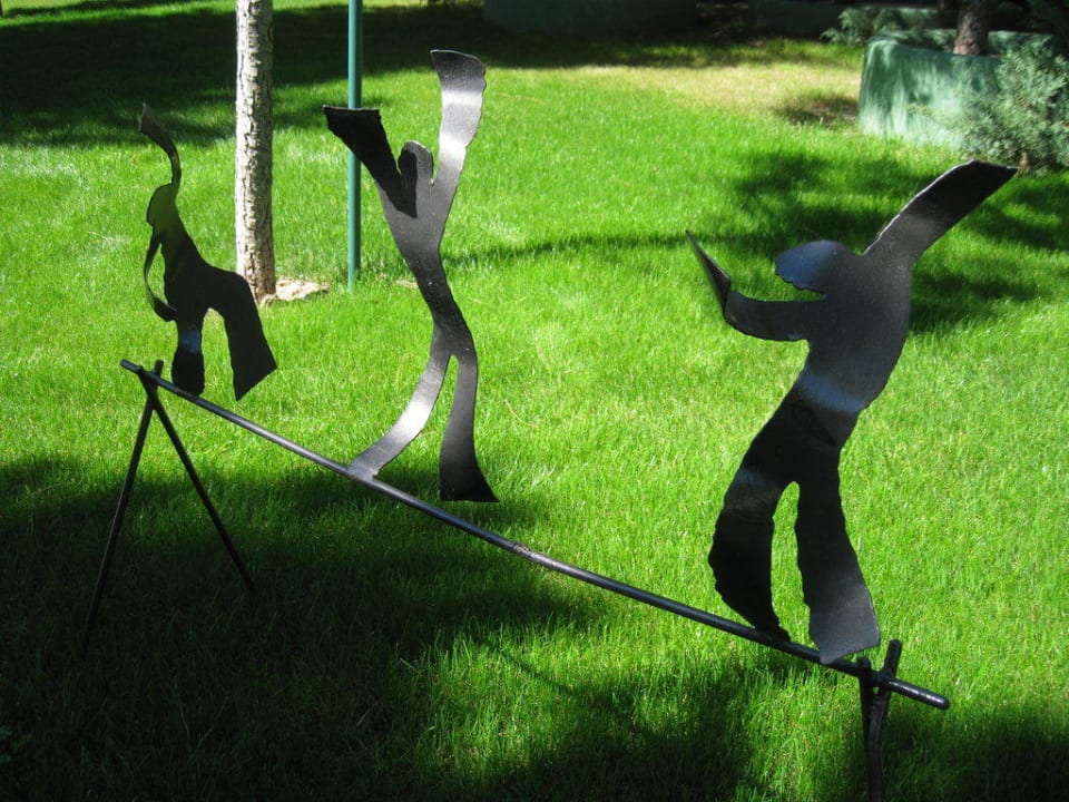 Kunst - "Drahtseilakt" Voyage Belek Golf & Spa