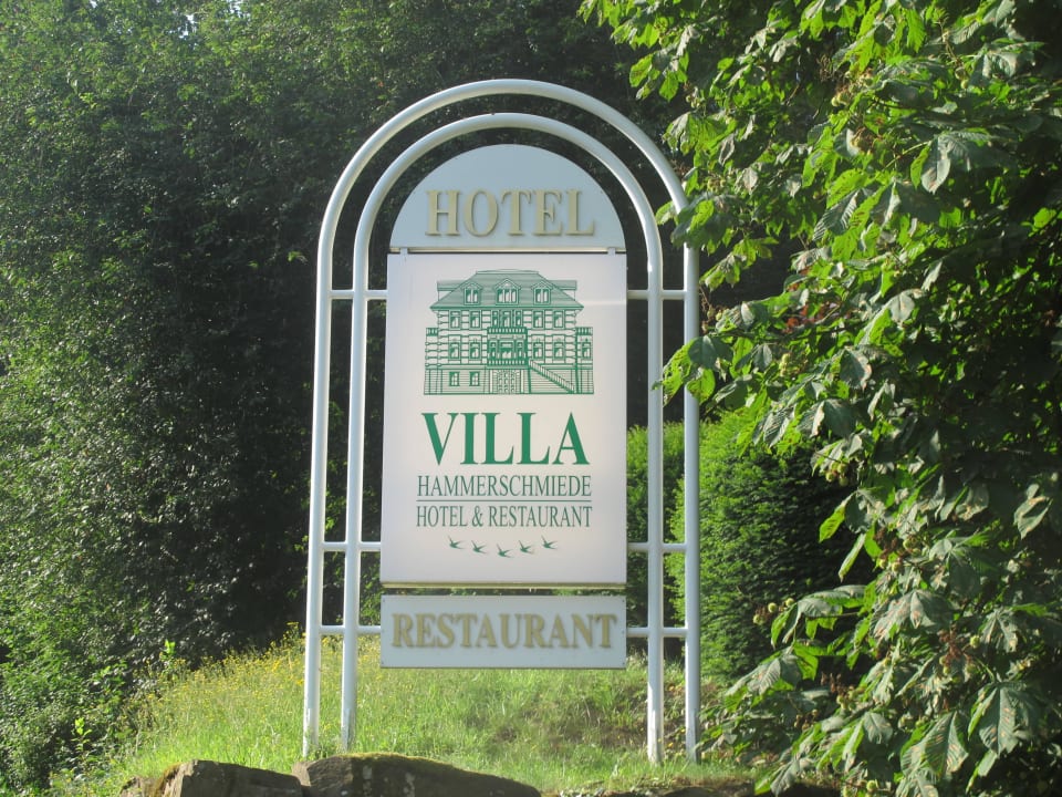 Hier gehts rein Villa Hammerschmiede