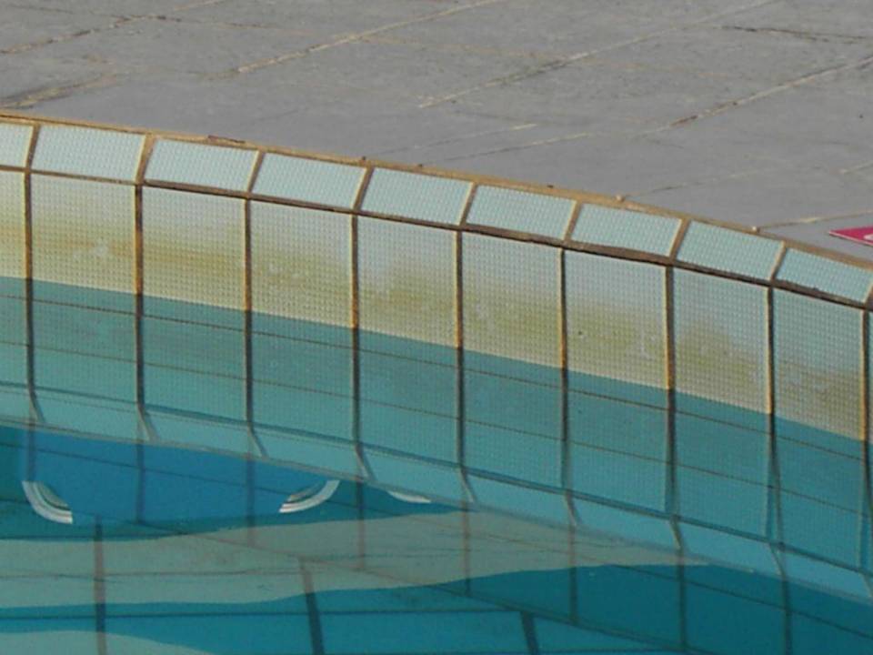 dreckiger pool , astrid Hotel Ambiente Palace