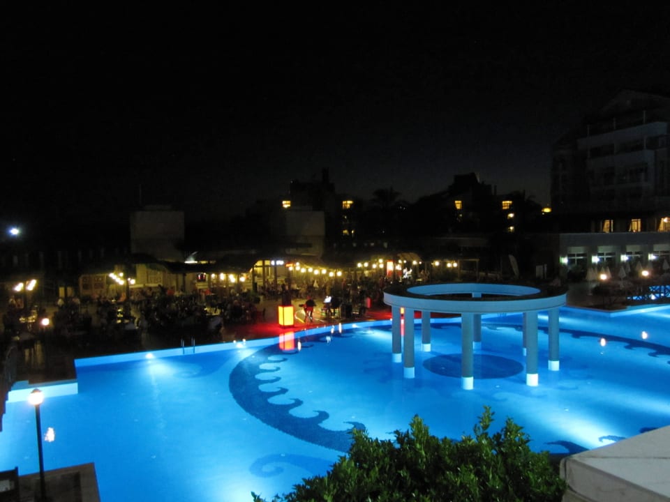 Abends an der Bar mit Musik Trendy Aspendos Beach Hotel