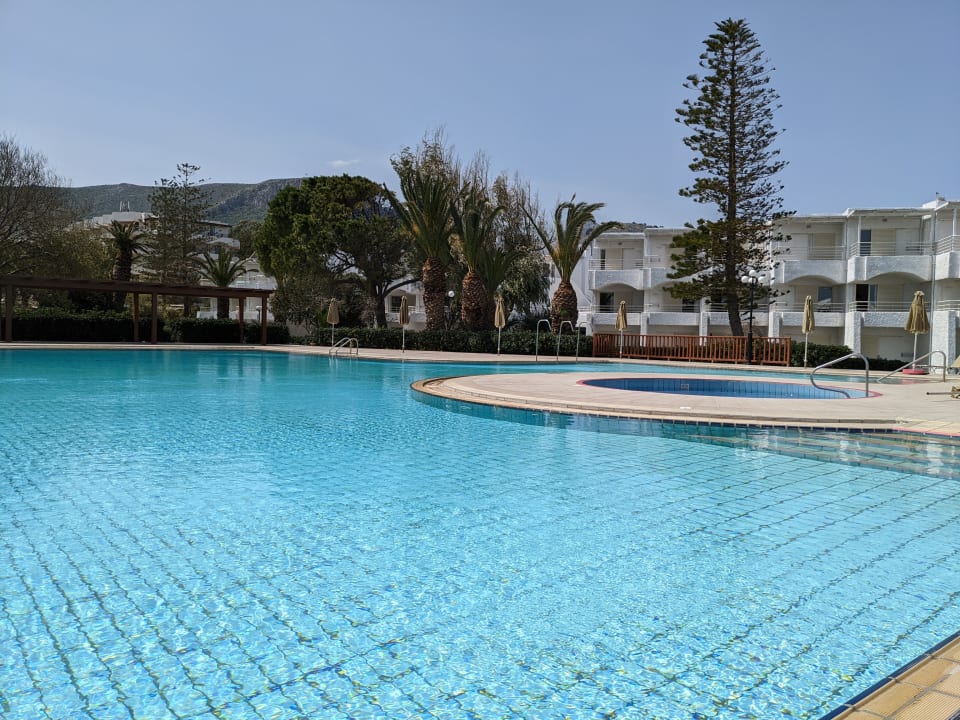 Pool Apollonia Beach Resort & Spa