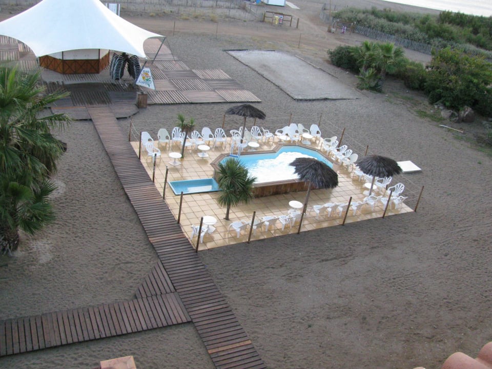 Pool  La Lagune Beach Resort & Spa - Residence