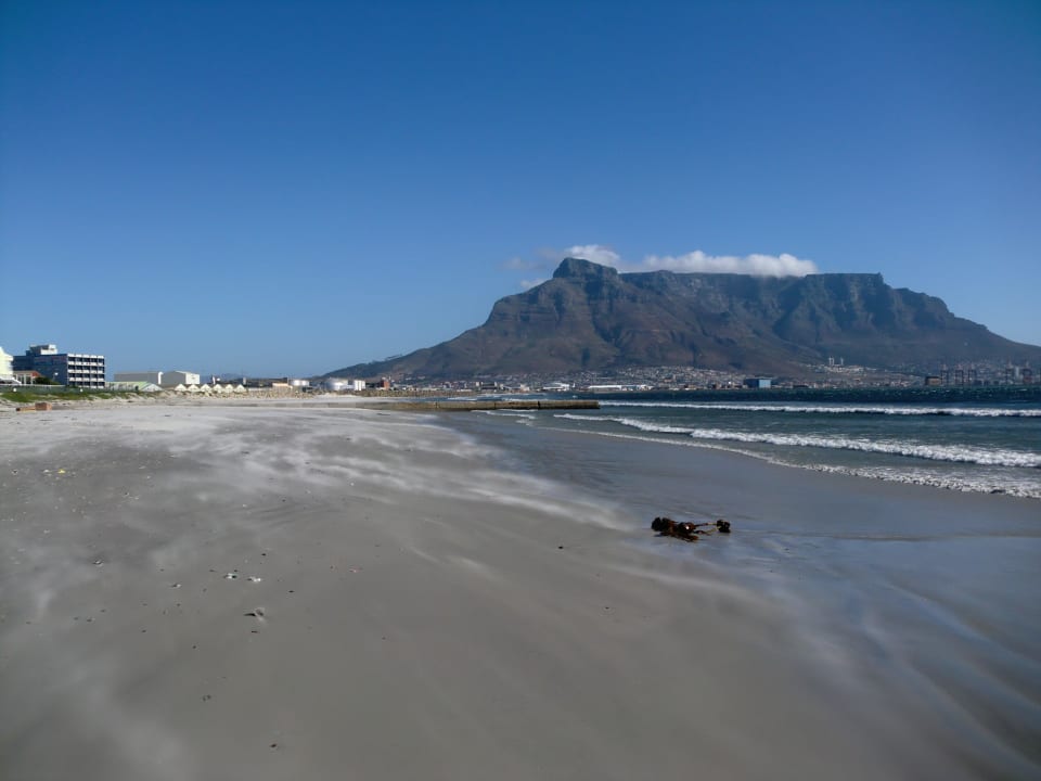 Ausblick Cape Town Beachfront Apartments at Leisure Bay