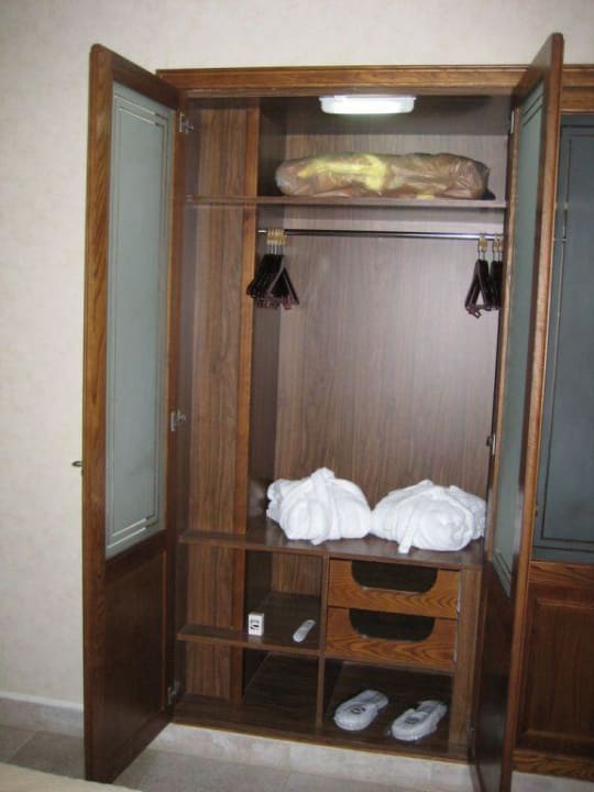 Kleiderschrank Gran Tacande Wellness & Relax Costa Adeje