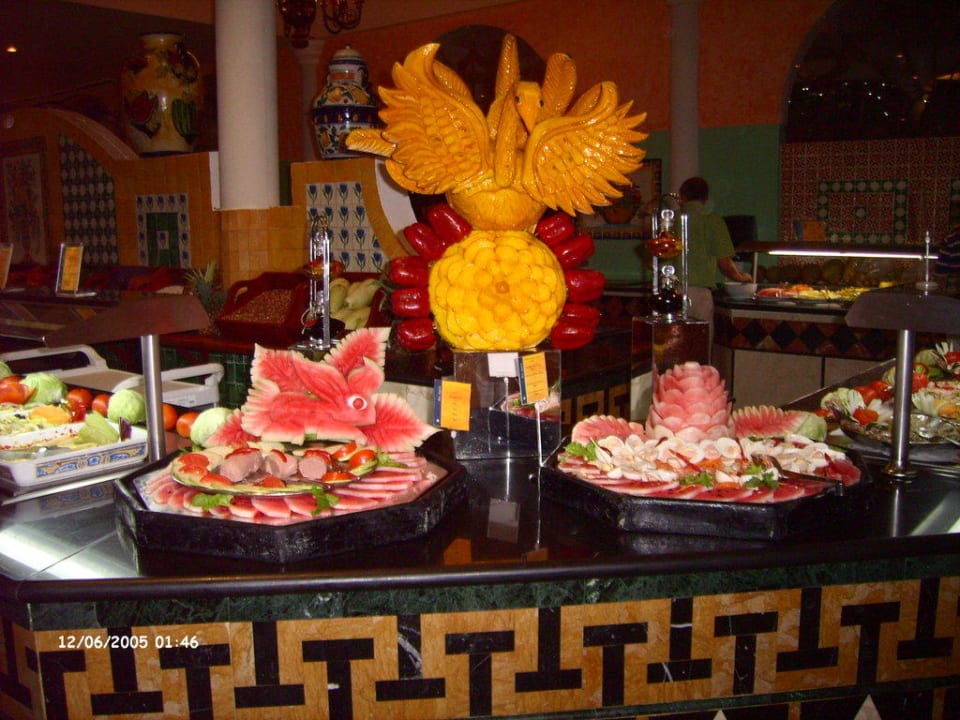 Melonen Figuren Iberostar Waves Costa Dorada