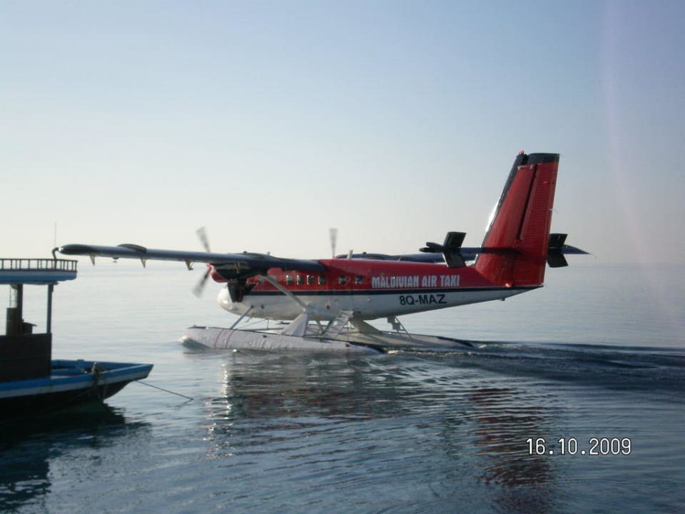 Wasserflugzeug Summer Island Maldives