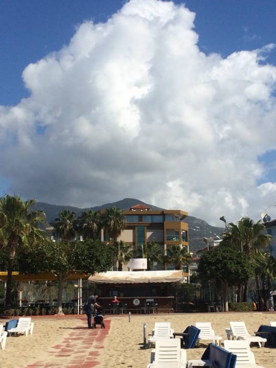 Strand Riviera Hotel & Spa