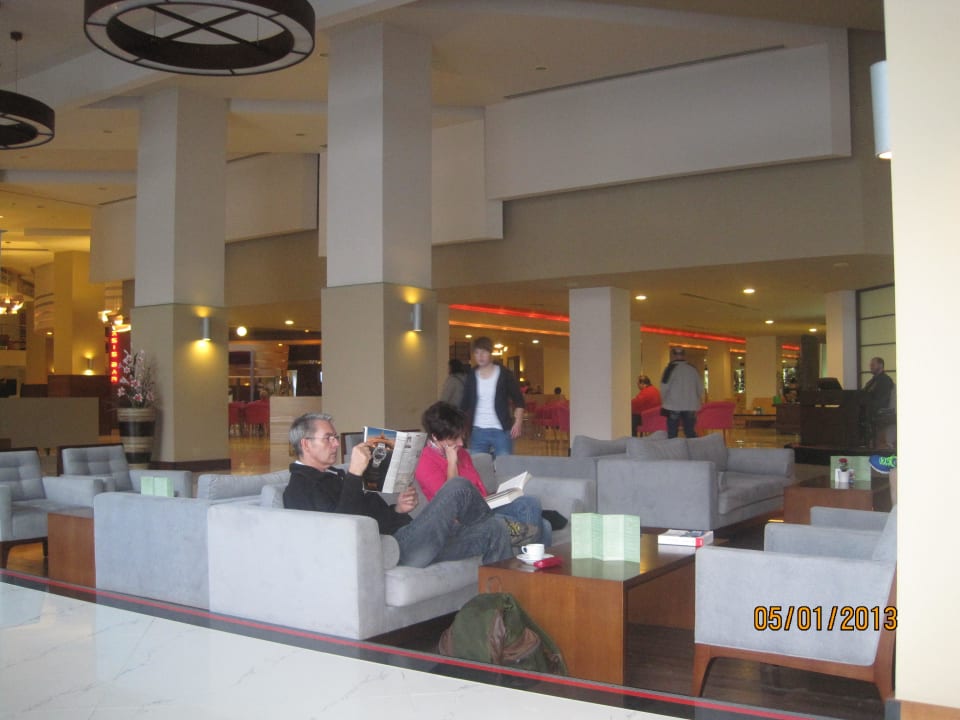 Oasis Bar Limak Lara Deluxe Hotel & Resort