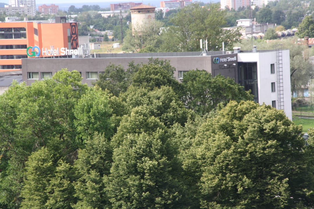 Blick von der Oberstadt GO Hotel Shnelli