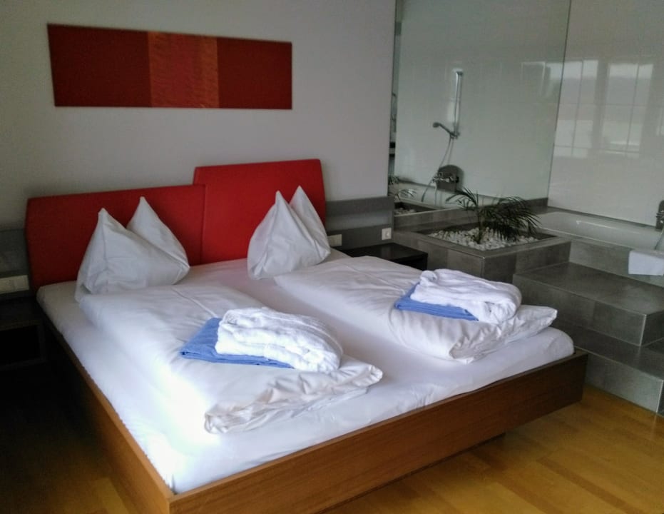 Zimmer All In Red Thermenhotel