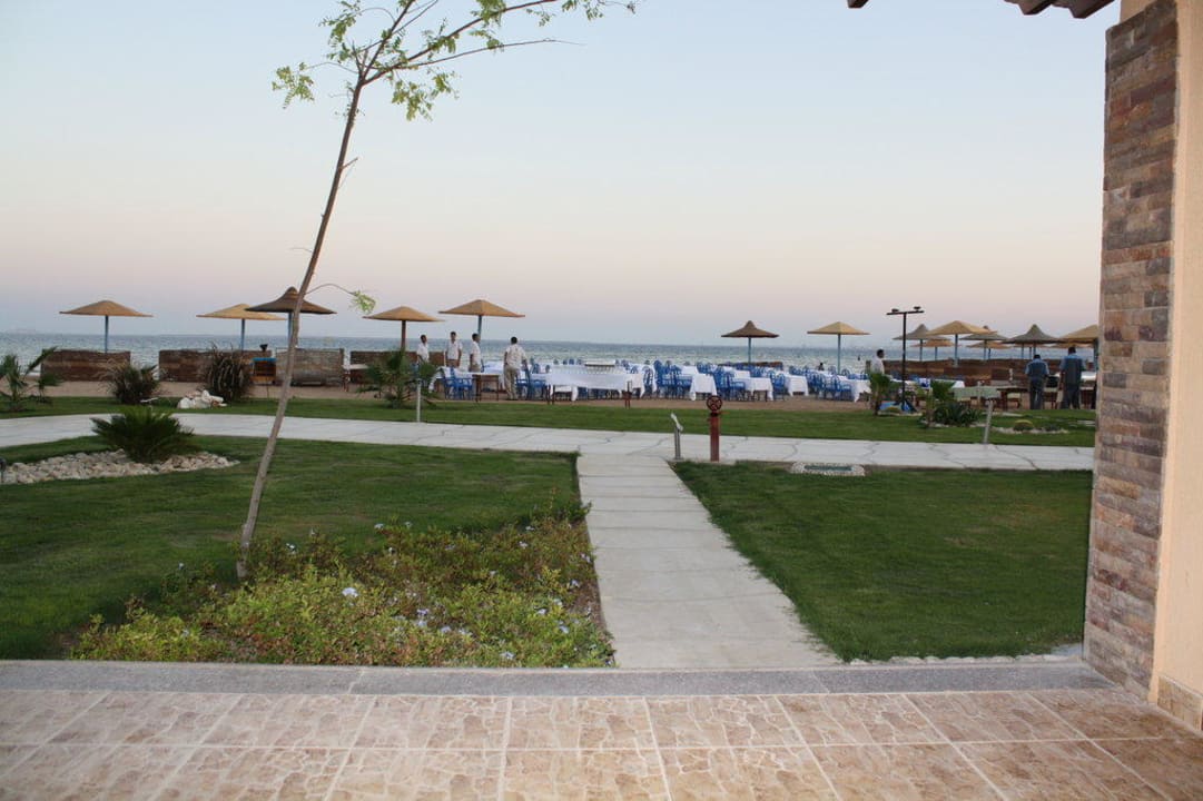Blick von unserem Strandbungalow Shams Prestige Abu Soma-Adults Only